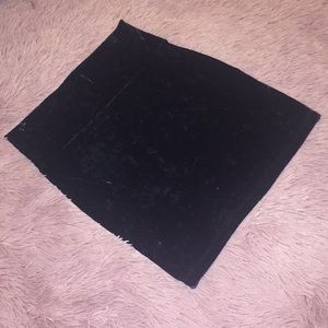 Black velvet high waisted party skirt!